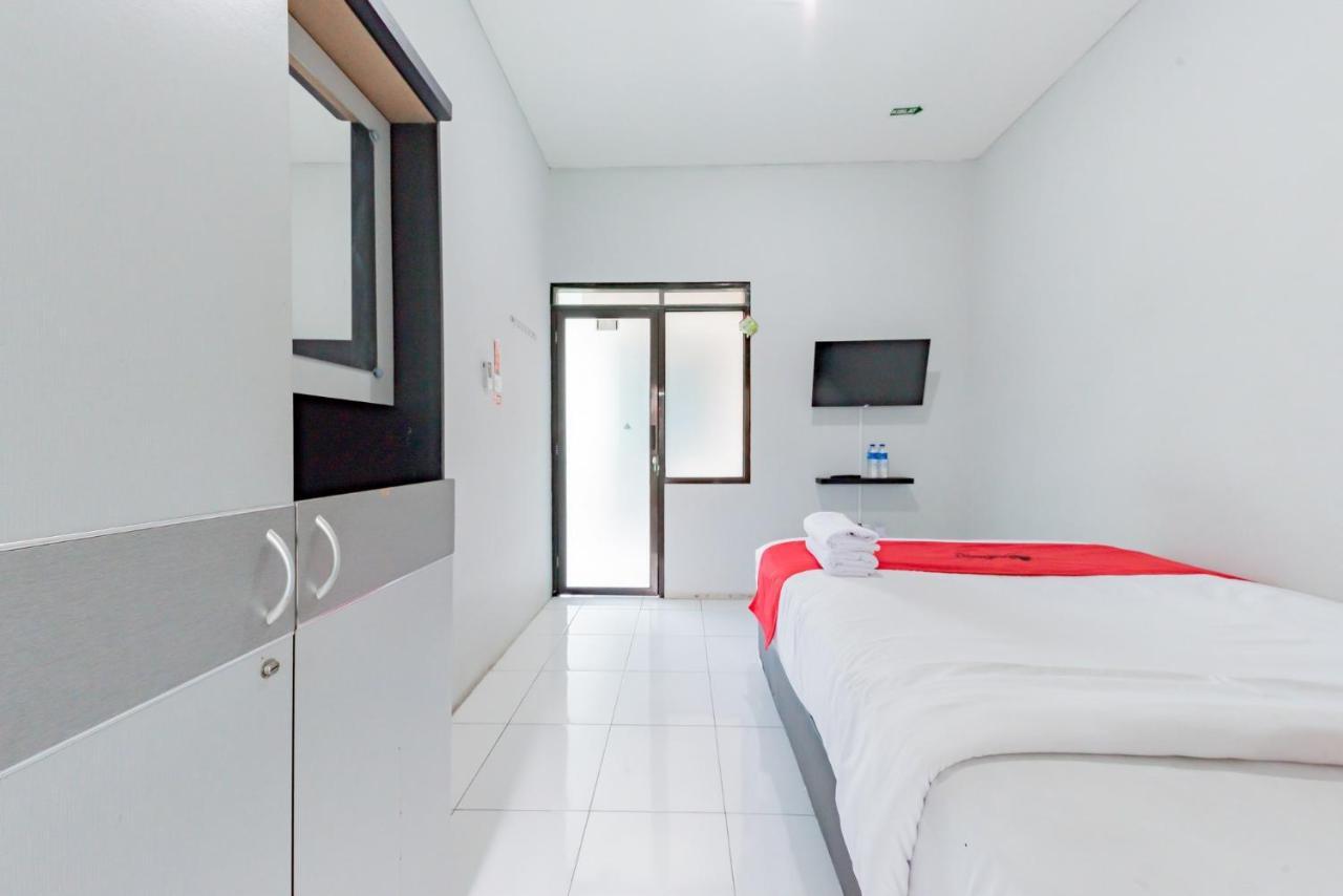 Reddoorz Syariah Near Rs Hermina Sukabumi Εξωτερικό φωτογραφία