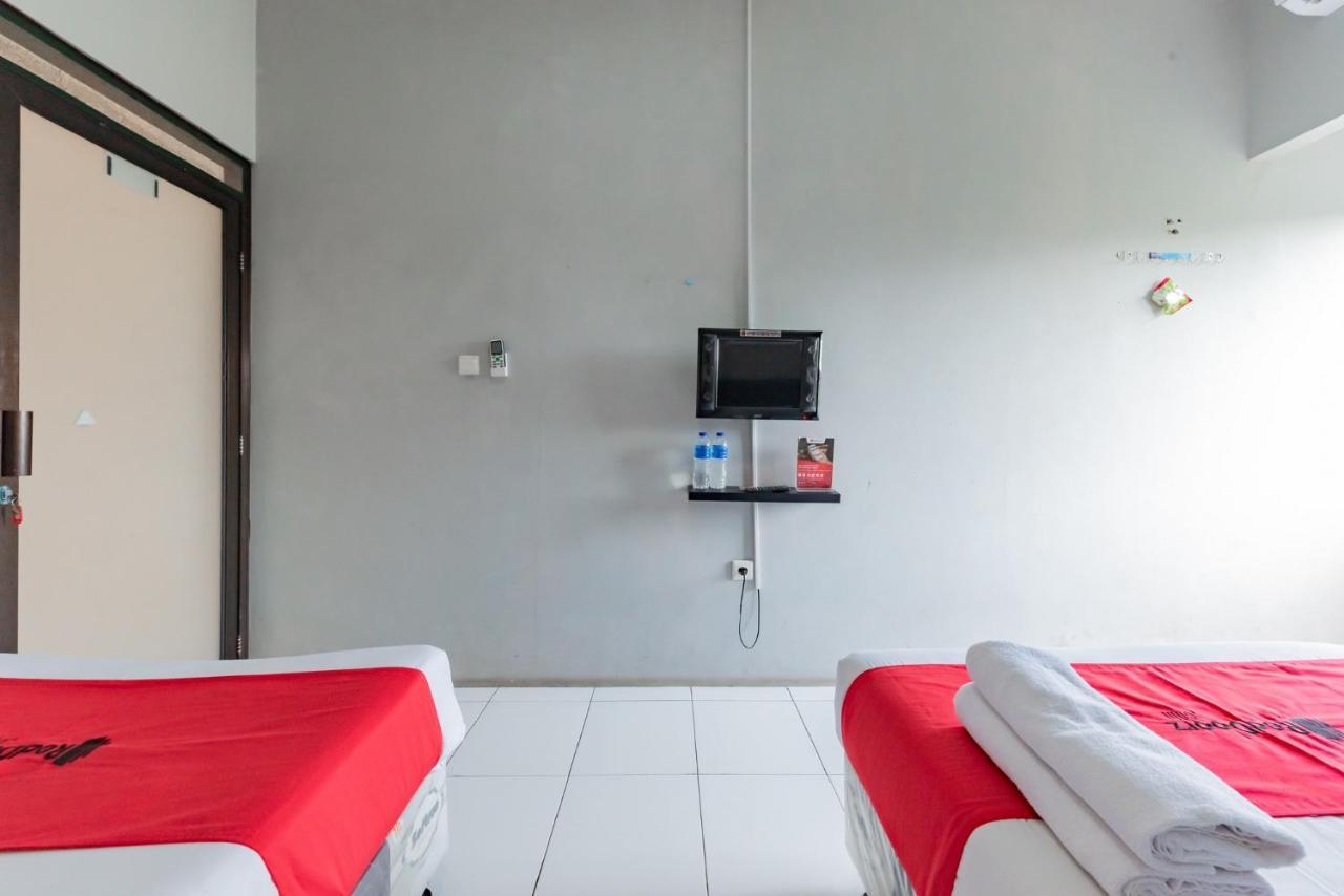 Reddoorz Syariah Near Rs Hermina Sukabumi Εξωτερικό φωτογραφία